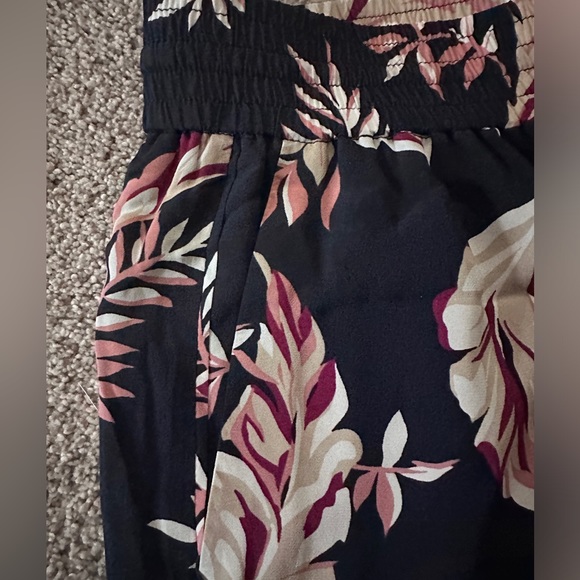 JOIE Cropped Floral Print Crepe de Chine Tapered Pants; Medium; 27” inseam; NWOT - Picture 7 of 9